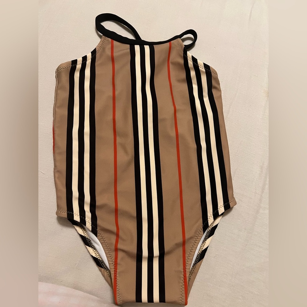 Authentic Burberry swimsuit az 2 t